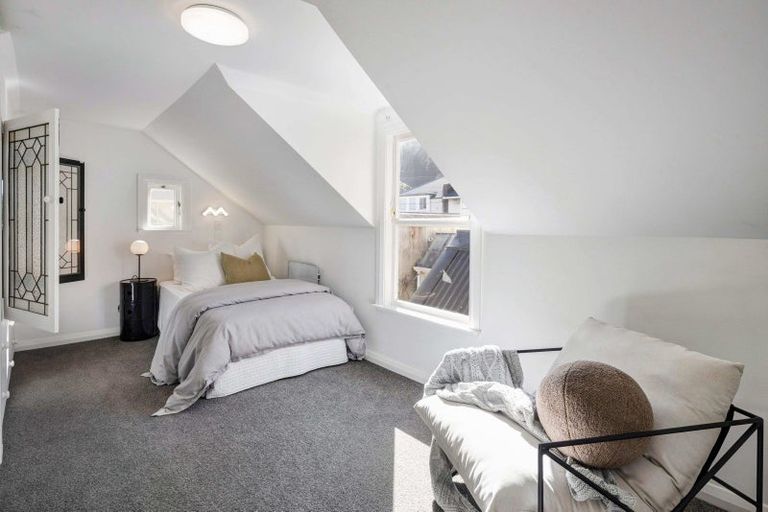 Photo of property in 15 Selwyn Terrace, Thorndon, Wellington, 6011