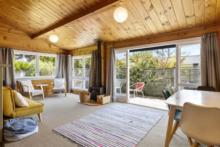 Photo of property in 19 Kinloch Road, Kinloch, Taupo, 3377