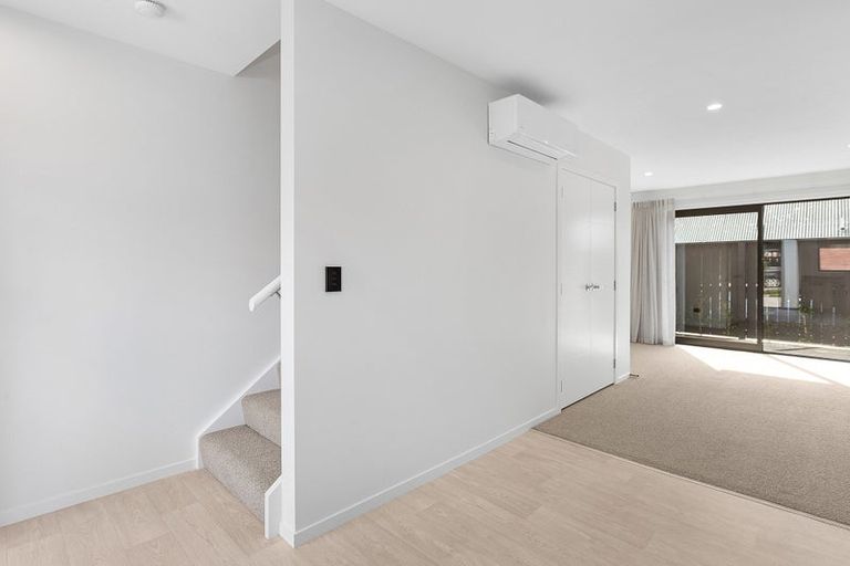 Photo of property in 5u2 Vesty Avenue, Hillcrest, Hamilton, 3216