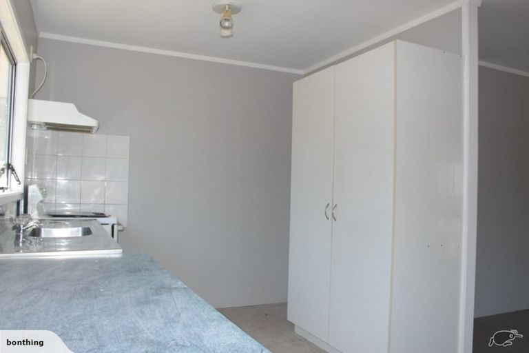 Photo of property in 11 Glenbury Place, Massey, Auckland, 0614