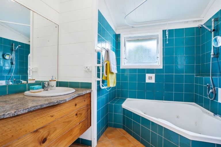 Photo of property in 7 Tranquil Glade, Hillcrest, Auckland, 0627