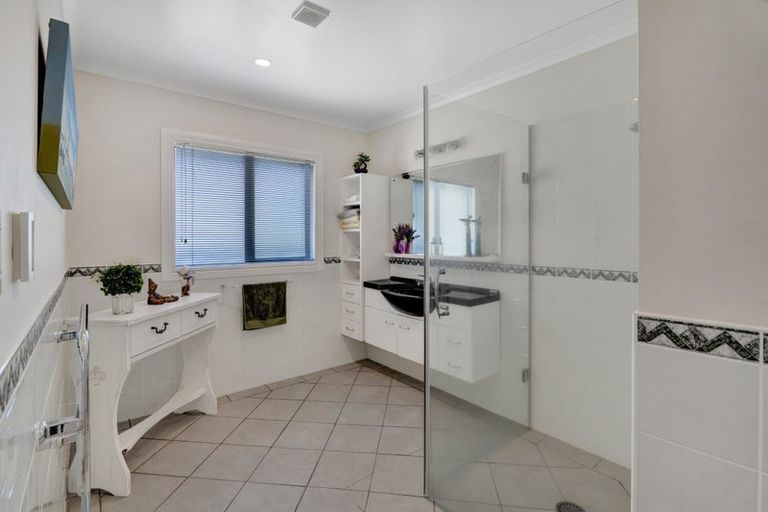 Photo of property in 59 Rata Street, Inglewood, 4330
