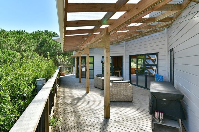 Photo of property in 165 Inland Road, Helensville, 0875