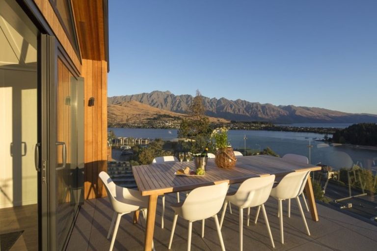 Photo of property in 27/u2 Panorama Terrace, Queenstown, 9300