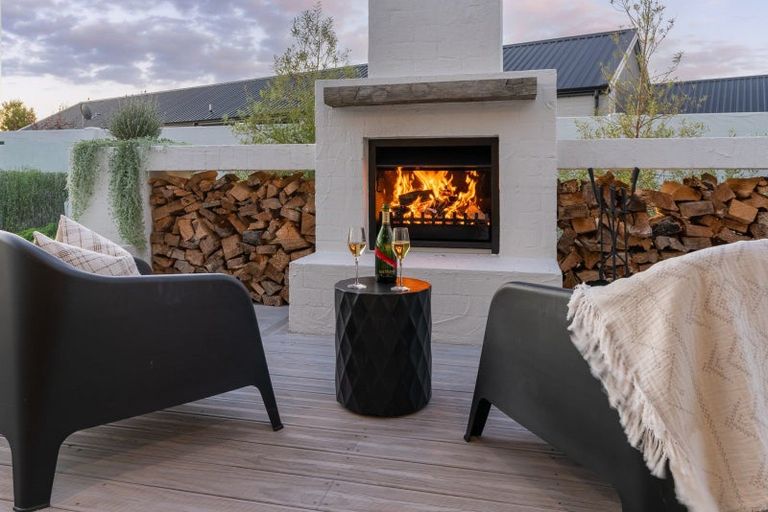 Photo of property in 25 Mike Smith Drive, Cambridge, 3434