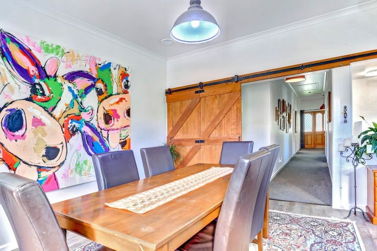 Photo of property in 6 Parkes Avenue, Saint Johns Hill, Whanganui, 4501