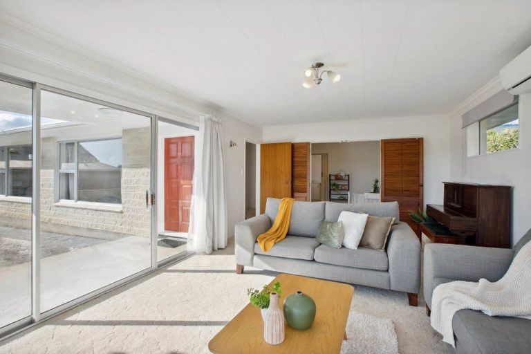 Photo of property in 11 Matai Street, Waikanae, 5036