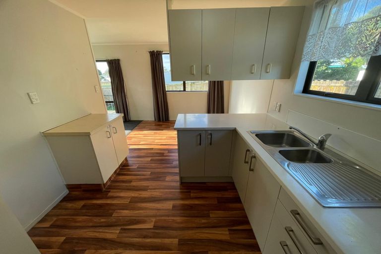 Photo of property in 1/27 Silver Creek Road, Weymouth, Auckland, 2103