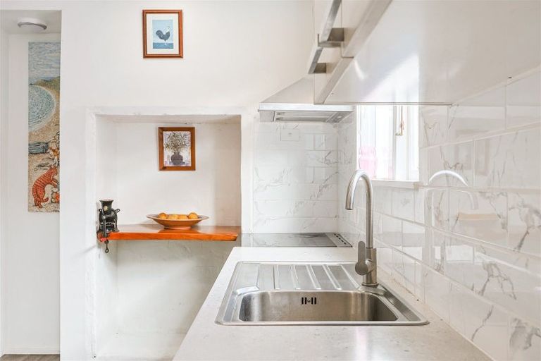 Photo of property in 34 Cobden Street, Westport, 7825