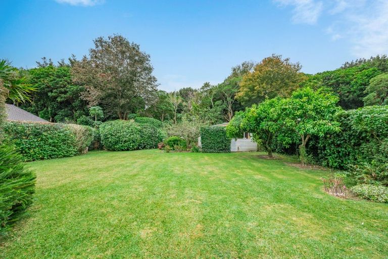Photo of property in 9 Kohekohe Road, Waikanae, 5036