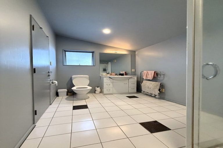 Photo of property in 36 Todman Street, Brooklyn, Wellington, 6021