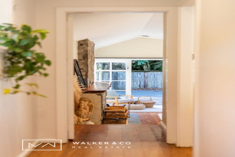 Photo of property in 23/25 Elmslie Road, Pinehaven, Upper Hutt, 5371