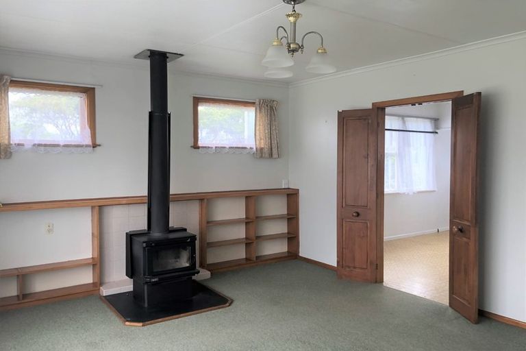 Photo of property in 1 Trafalgar Street, Levin, 5510