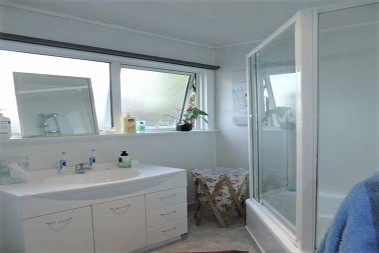 Photo of property in 39b Kowhai Street, Wainuiomata, Lower Hutt, 5014