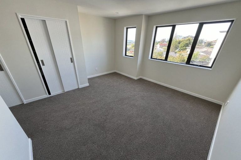 Photo of property in 455c Don Buck Road, Massey, Auckland, 0614