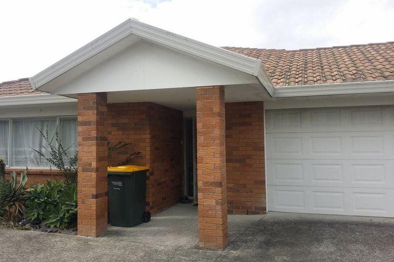 Photo of property in 5 Fleetwood Drive, Henderson, Auckland, 0612