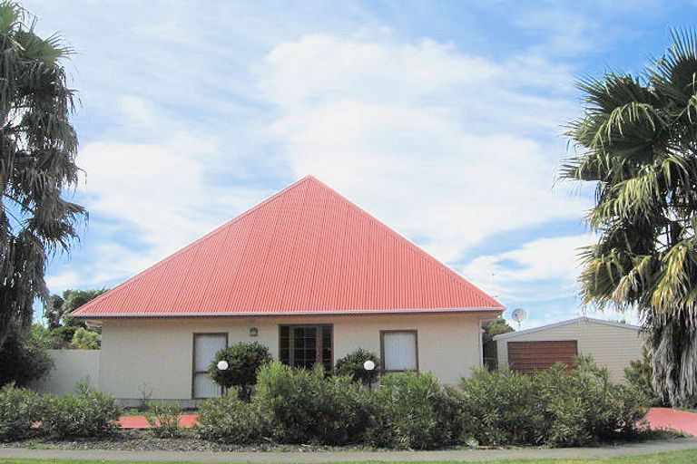 Photo of property in 24 Ocean Park, Wainui, Gisborne, 4010