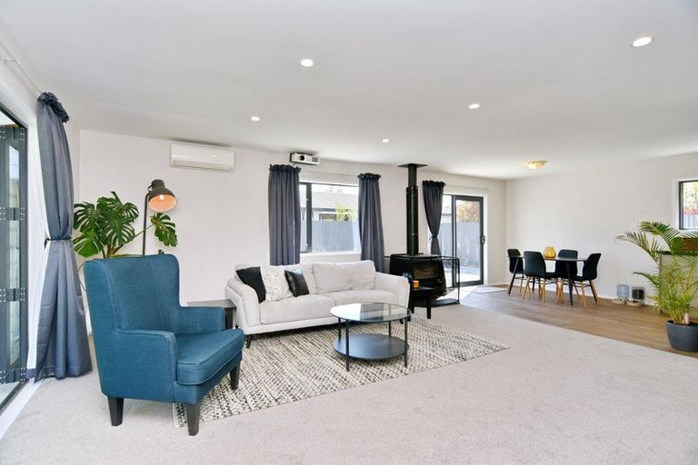 Photo of property in 5 Hegan Place, Rangiora, 7400