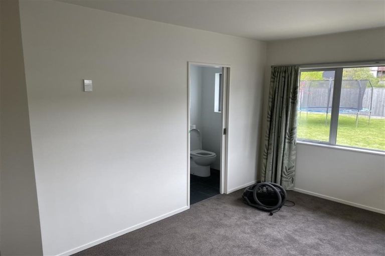 Photo of property in 250a Fergusson Drive, Heretaunga, Upper Hutt, 5018