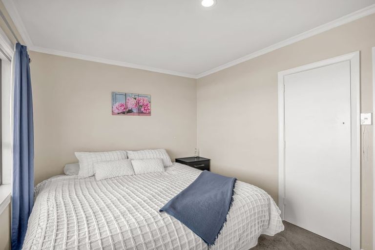 Photo of property in 409 Main Road North, Redwood, Christchurch, 8051