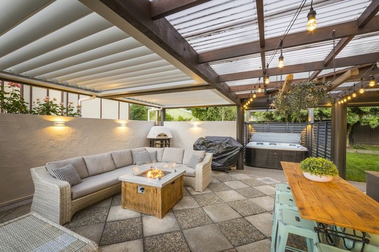 Photo of property in 28a Karina Terrace, Roslyn, Palmerston North, 4414