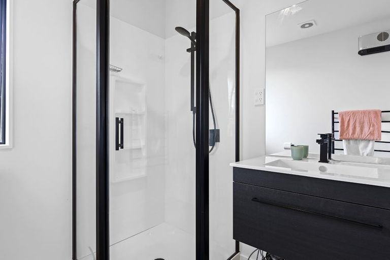 Photo of property in 156 Faringdon Boulevard, Rolleston, 7615