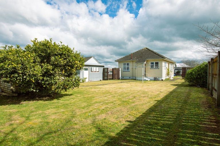Photo of property in 240 High Street, Dannevirke, 4930