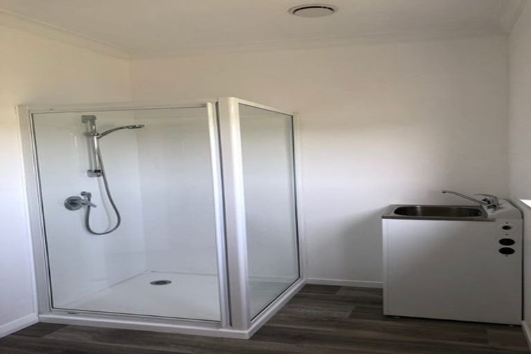 Photo of property in 185 Arapaepae Road, Levin, 5571