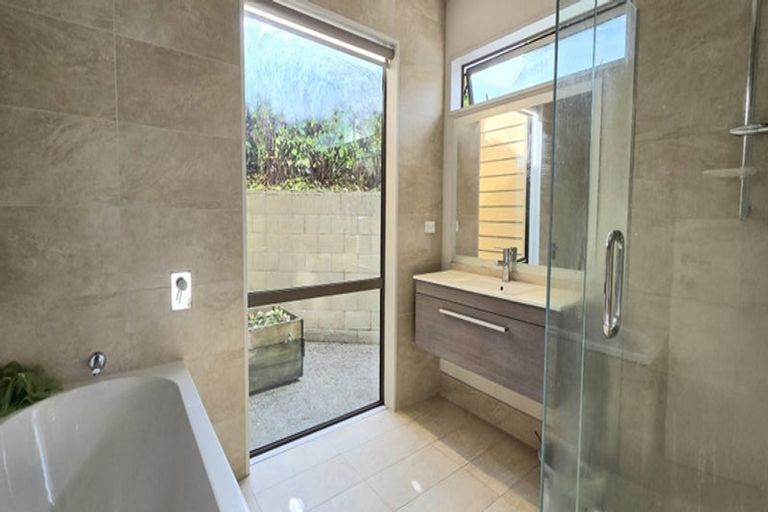 Photo of property in St Andrews Park, 3 Saint Lukes Lane, Queenstown, 9300