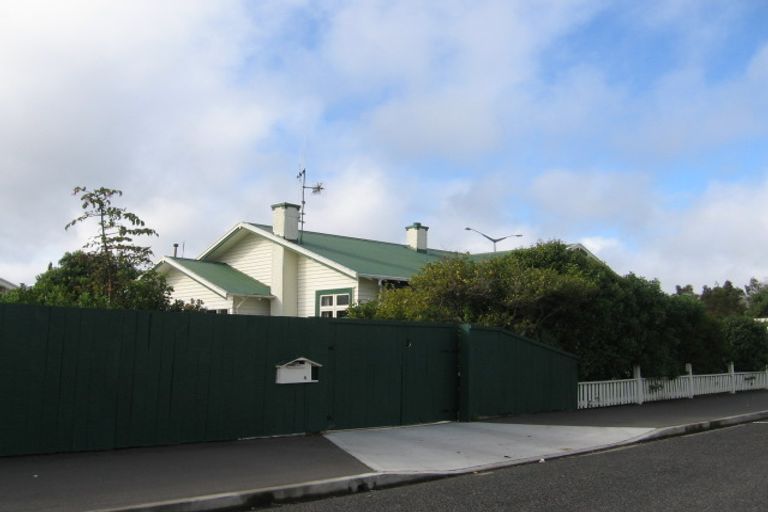Photo of property in 4 Rainforth Street, Roslyn, Palmerston North, 4414