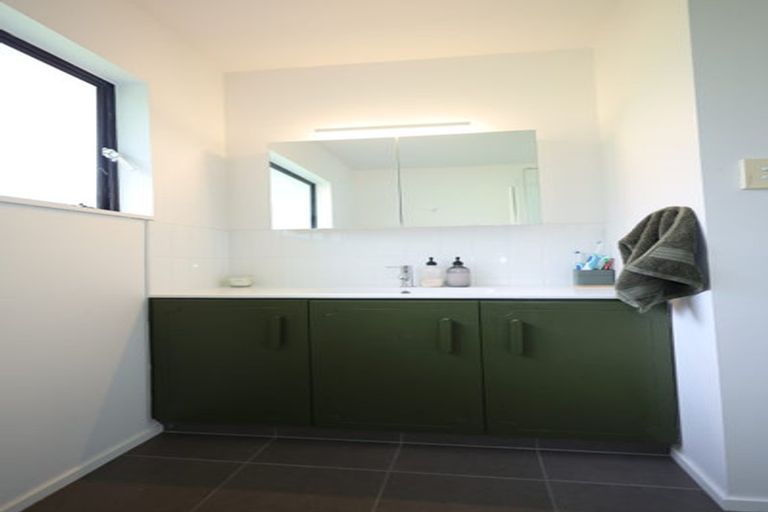 Photo of property in 61a Meander Drive, Welcome Bay, Tauranga, 3112