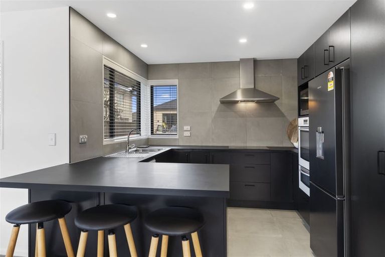 Photo of property in 11 Brookwater Avenue, Northwood, Christchurch, 8051