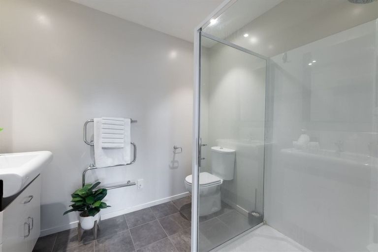 Photo of property in 18 Westgrove Avenue, Avonhead, Christchurch, 8042