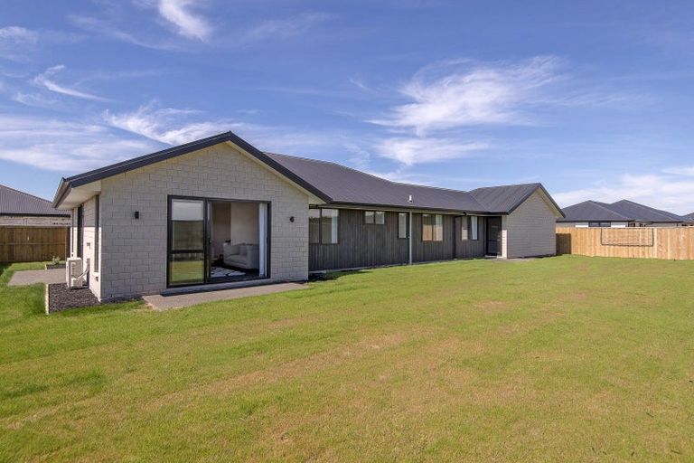 Photo of property in 57 Northmoor Boulevard, Rolleston, 7615