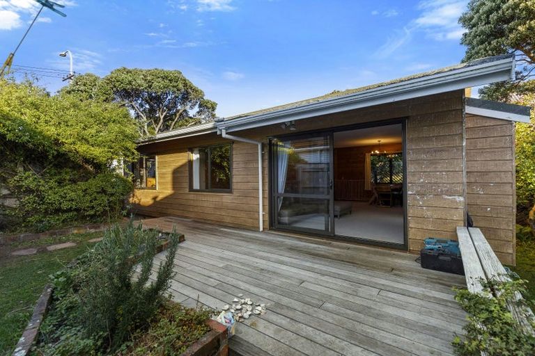 Photo of property in 1/36 Inglis Street, Seatoun, Wellington, 6022