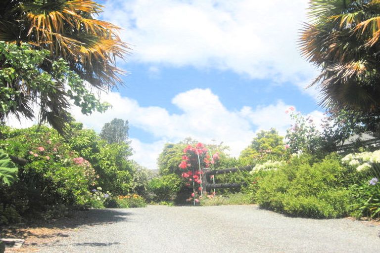 Photo of property in 1 No 2 Road, Te Puke, 3182
