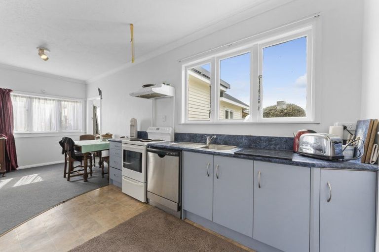 Photo of property in 13 Mckenzie Street, Levin, 5510