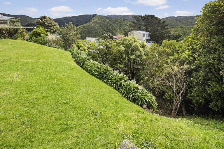 Photo of property in 10f1 Camrose Grove, Kingston, Wellington, 6021