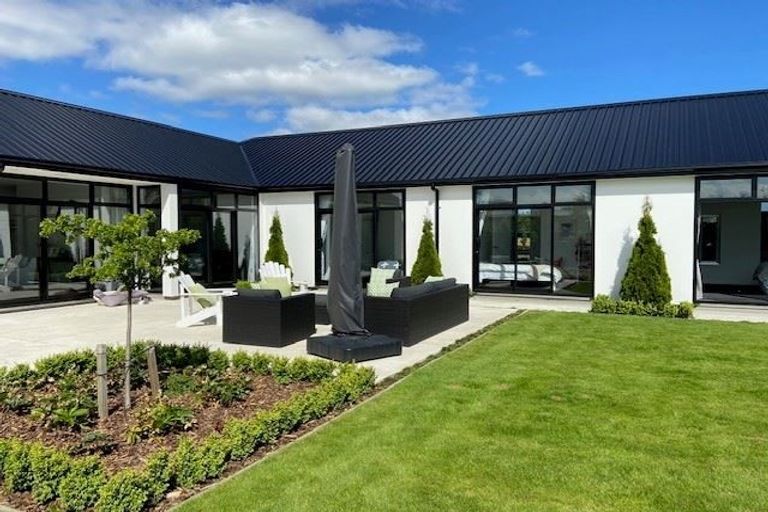 Photo of property in 6 Mersham Drive, Prebbleton, 7604