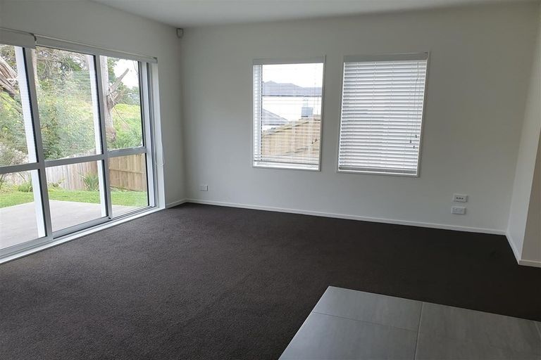 Photo of property in 104 Joseph Street, Flat Bush, Auckland, 2019