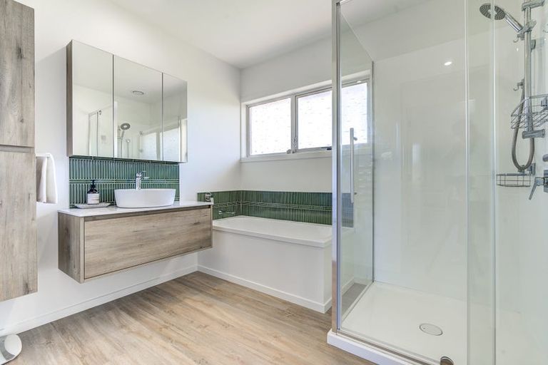 Photo of property in 4 Morrow Avenue, St Andrews, Hamilton, 3200