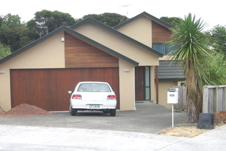 Photo of property in 120 Seaview Road, Glenfield, Auckland, 0629