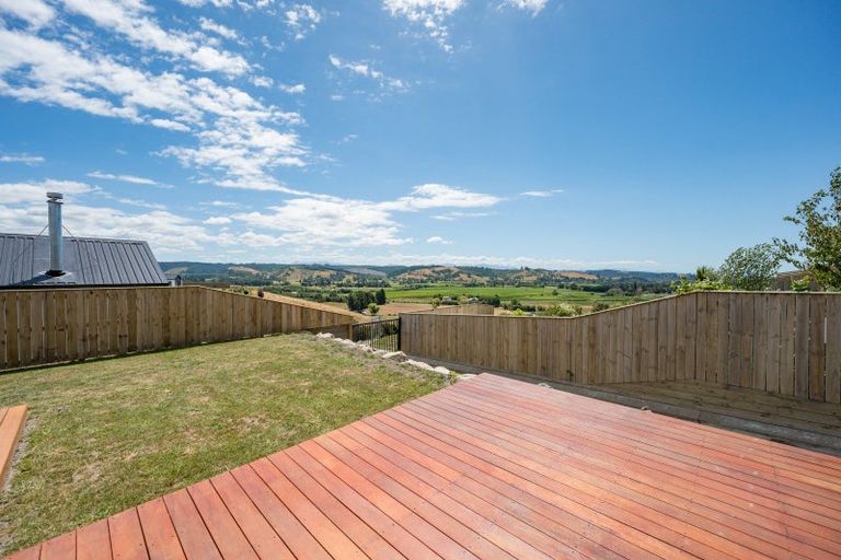 Photo of property in 30 Katania Heights, Brightwater, 7022