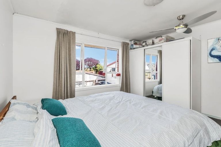 Photo of property in 44 Russley Road, Russley, Christchurch, 8042