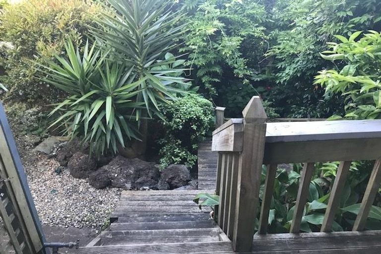 Photo of property in 4/165 Birkenhead Avenue, Birkenhead, Auckland, 0626