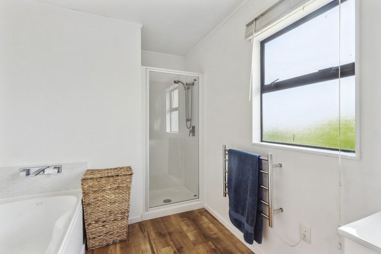 Photo of property in 30a Rata Road, Raumati Beach, Paraparaumu, 5032