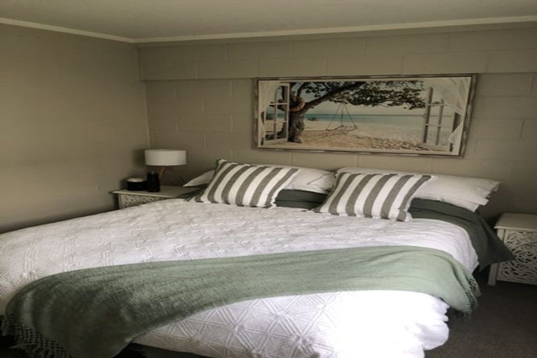 Photo of property in 4 Four Trees, Cockle Bay, Auckland, 2014