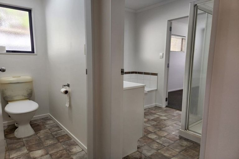 Photo of property in 26 Puriri Street, Helensville, 0800