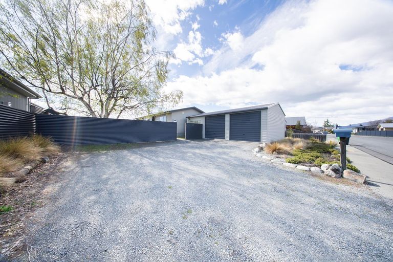Photo of property in 14 Rhoboro Road, Twizel, 7901