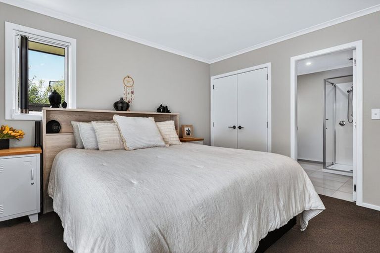 Photo of property in 22 Huka Heights Drive, Rangatira Park, Taupo, 3330